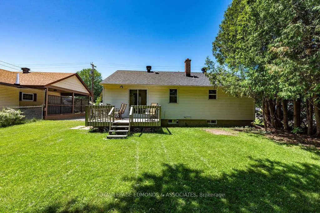 Photo 5 of 575 Elizabeth Street, Pembroke — HOMEH