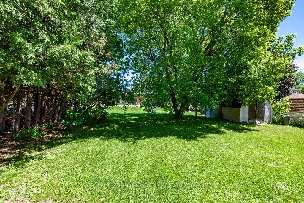 Photo 9 of 575 Elizabeth Street, Pembroke — HOMEH
