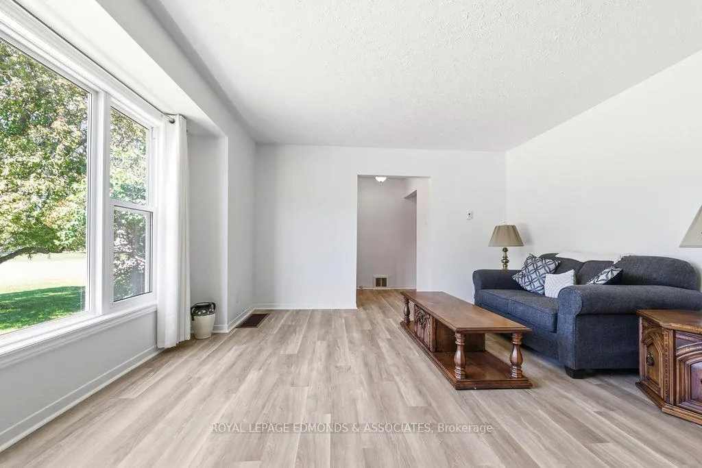 Photo 18 of 575 Elizabeth Street, Pembroke — HOMEH