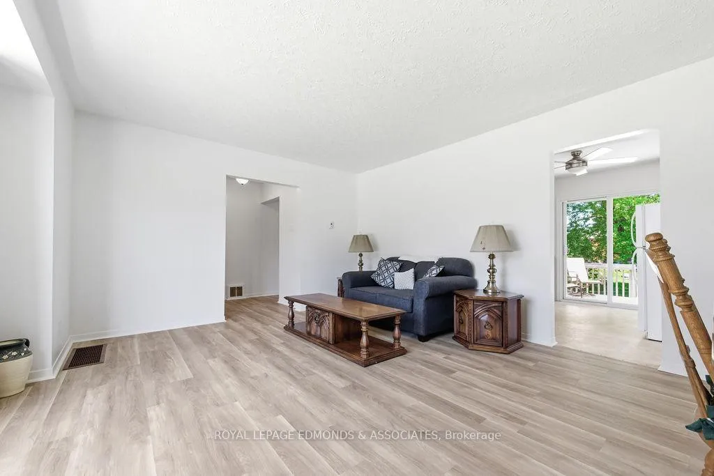 Photo 19 of 575 Elizabeth Street, Pembroke — HOMEH