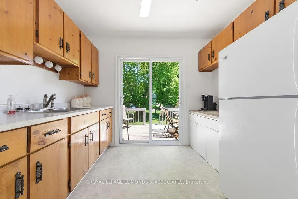 Photo 26 of 575 Elizabeth Street, Pembroke — HOMEH