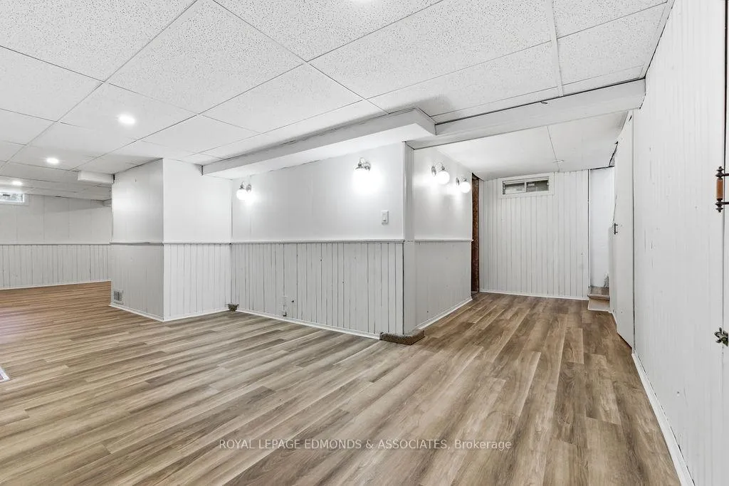 Photo 40 of 575 Elizabeth Street, Pembroke — HOMEH
