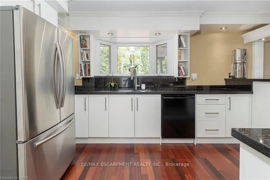 Photo 8 of 193 Pine Cove Road, Burlington, Roseland — HOMEH