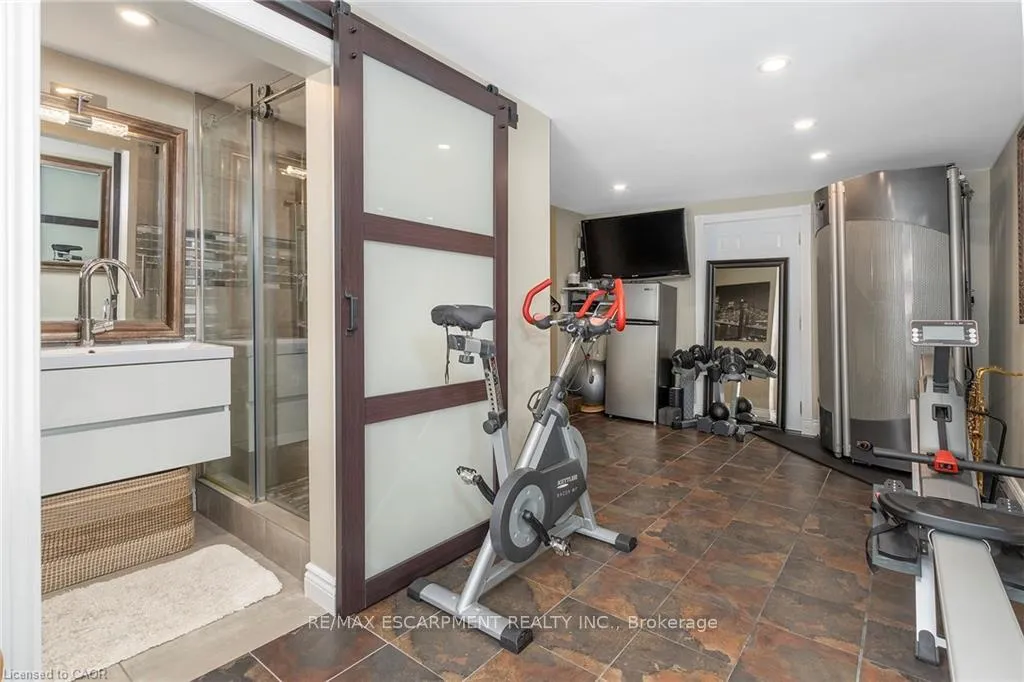 Photo 15 of 193 Pine Cove Road, Burlington, Roseland — HOMEH
