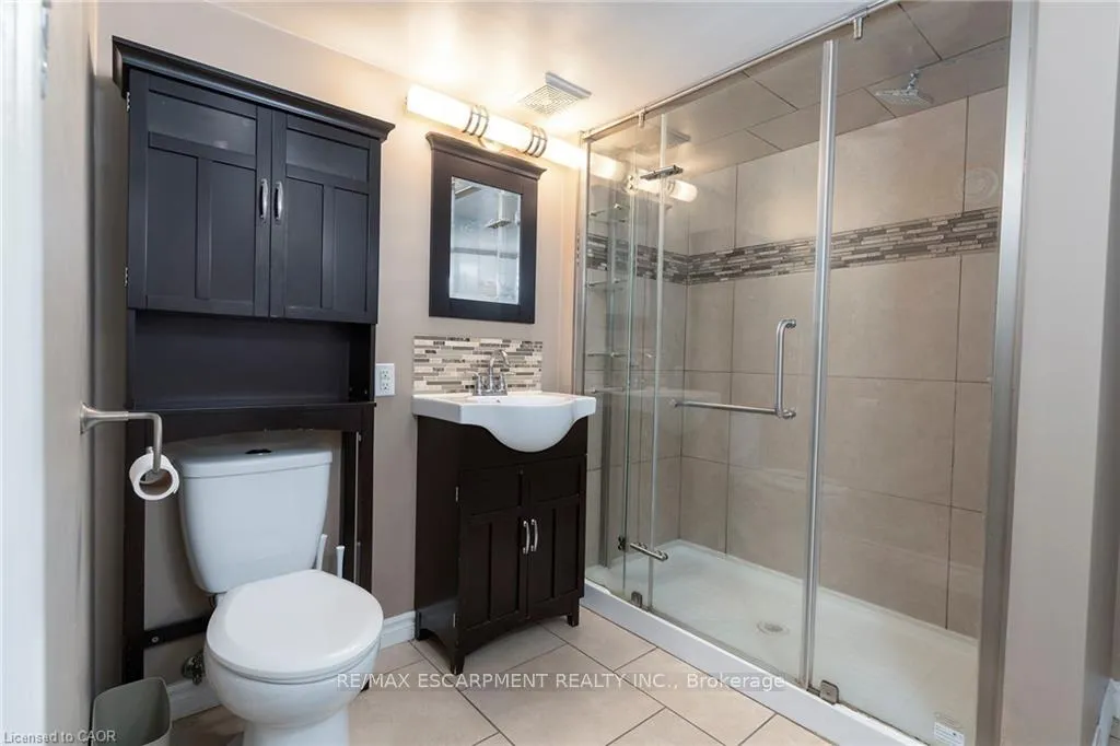 Photo 21 of 193 Pine Cove Road, Burlington, Roseland — HOMEH