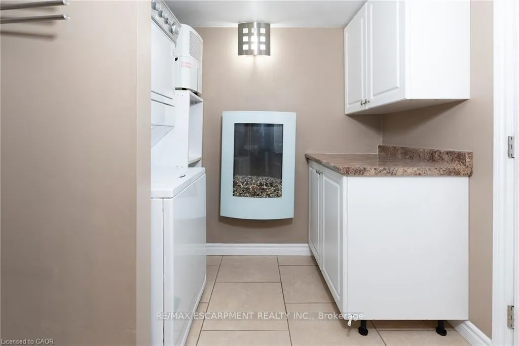 Photo 22 of 193 Pine Cove Road, Burlington, Roseland — HOMEH