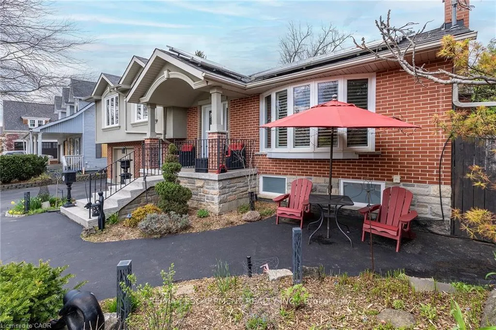 Photo 40 of 193 Pine Cove Road, Burlington, Roseland — HOMEH