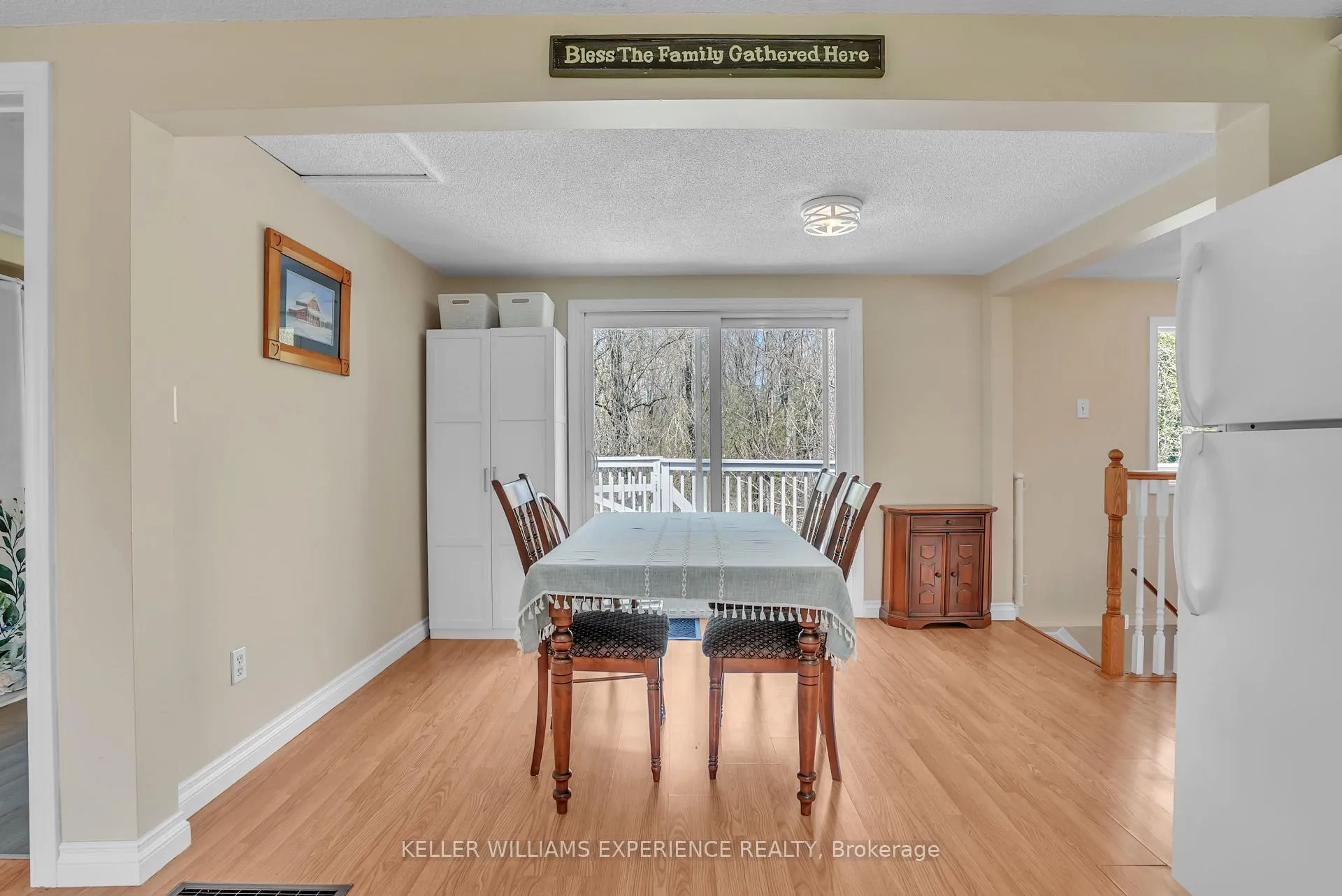 Photo 8 of 6 Slemish Avenue, Springwater, Phelpston — HOMEH