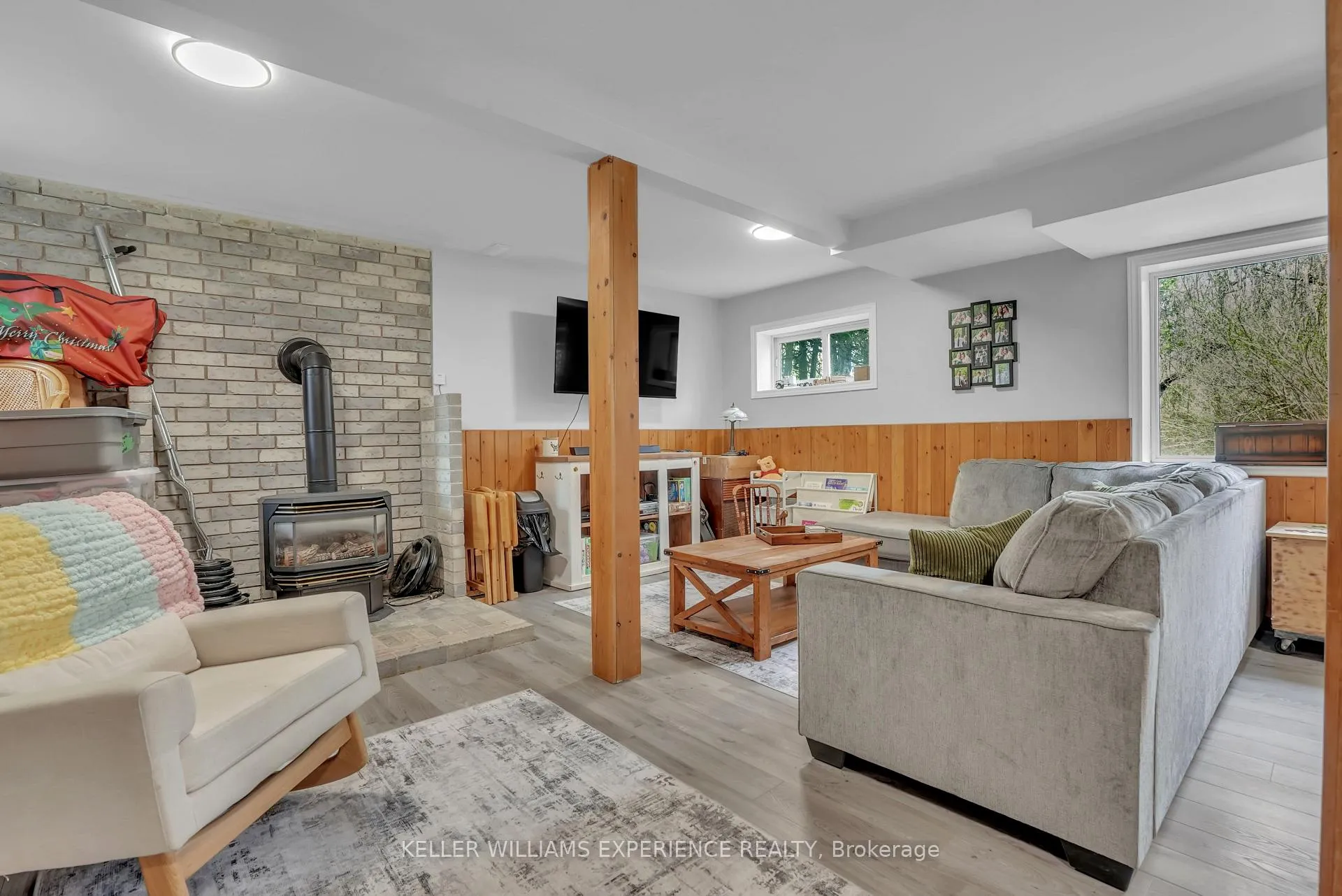 Photo 15 of 6 Slemish Avenue, Springwater, Phelpston — HOMEH