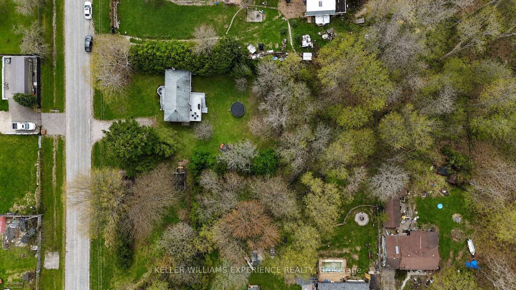 Photo 24 of 6 Slemish Avenue, Springwater, Phelpston — HOMEH