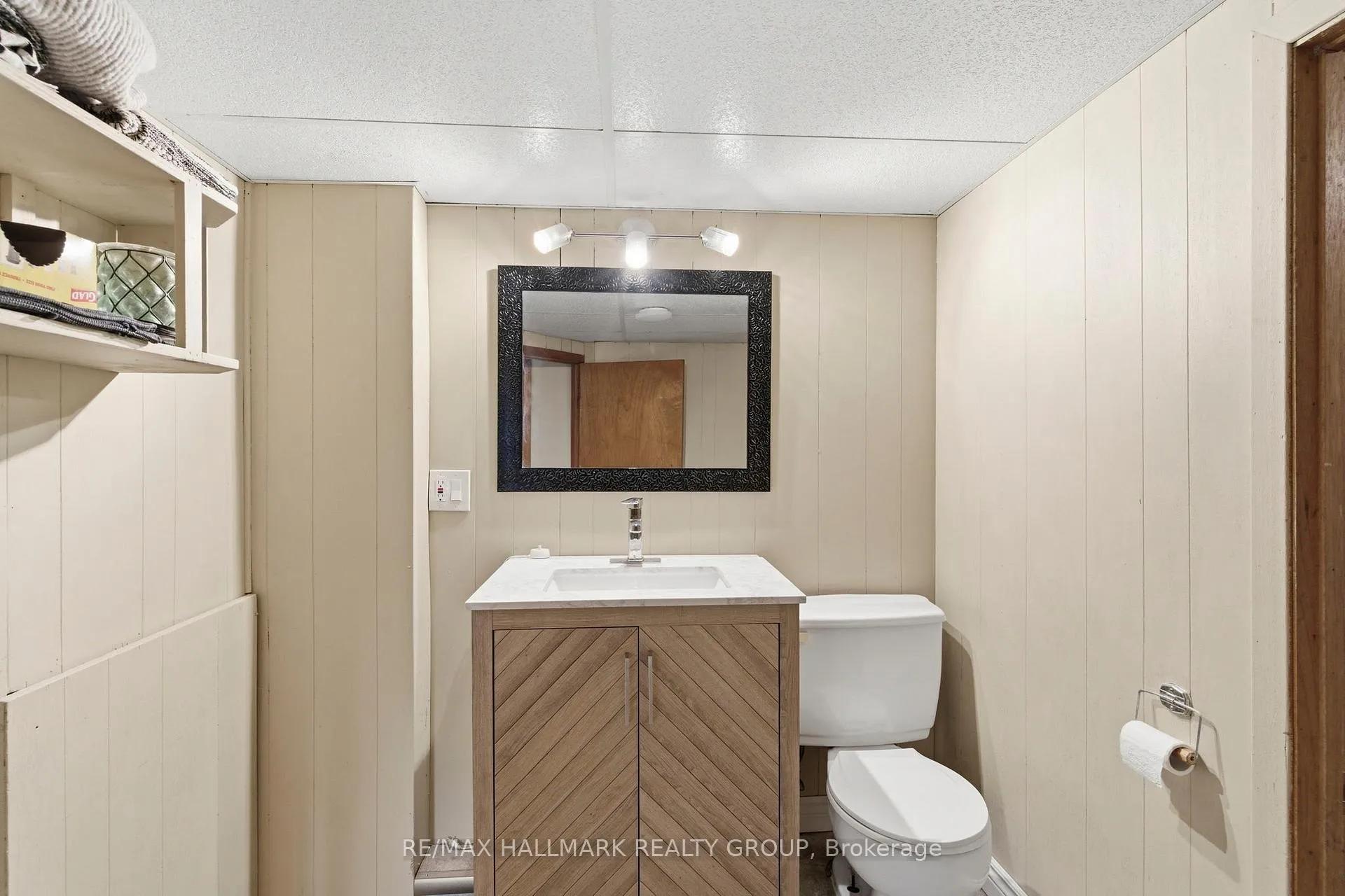 Photo 19 of 37 Brookview Crescent, Brockville — HOMEH