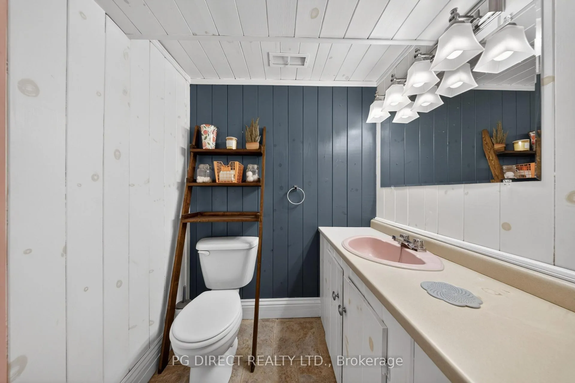 Photo 17 of 140 Blake Avenue, Sault Ste Marie — HOMEH