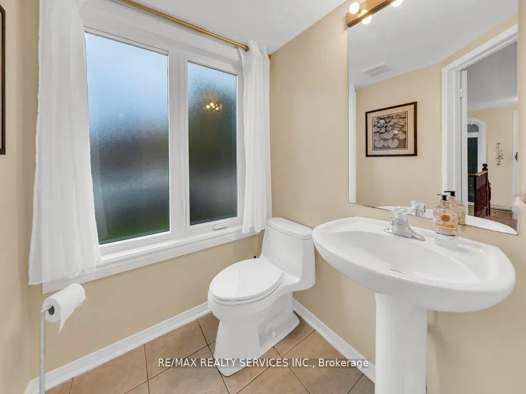 Photo 18 of 13 Mistycreek Crescent, Brampton, Fletcher's Meadow — HOMEH