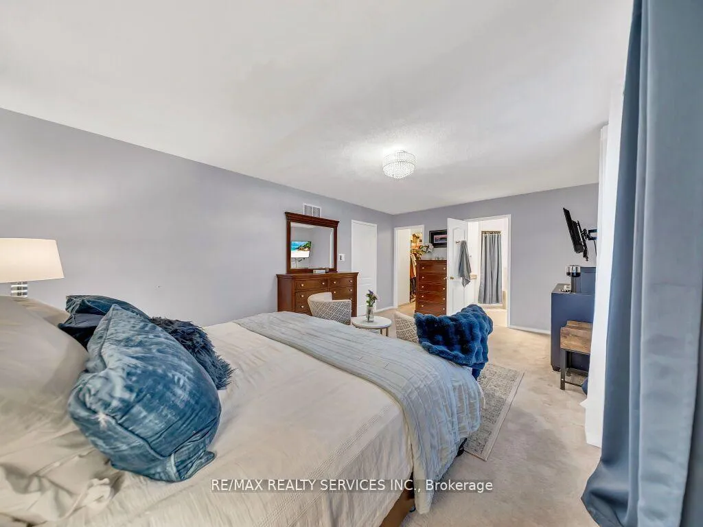 Photo 22 of 13 Mistycreek Crescent, Brampton, Fletcher's Meadow — HOMEH