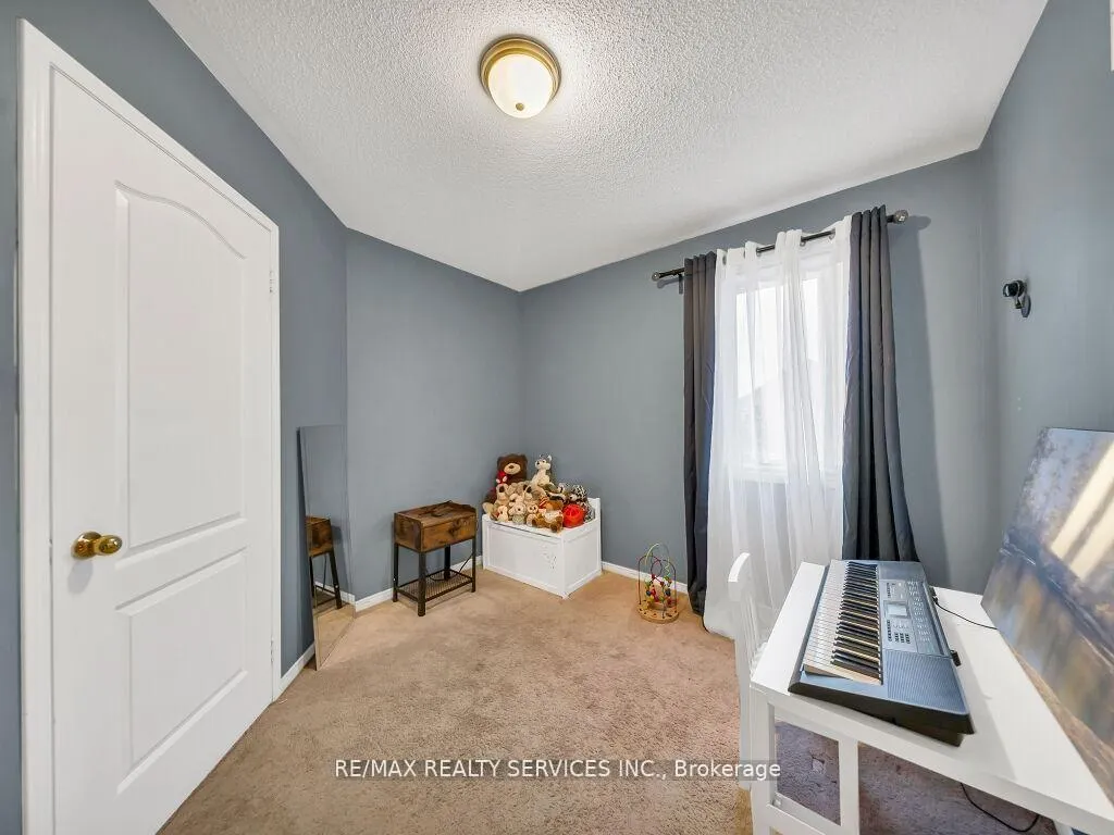 Photo 28 of 13 Mistycreek Crescent, Brampton, Fletcher's Meadow — HOMEH