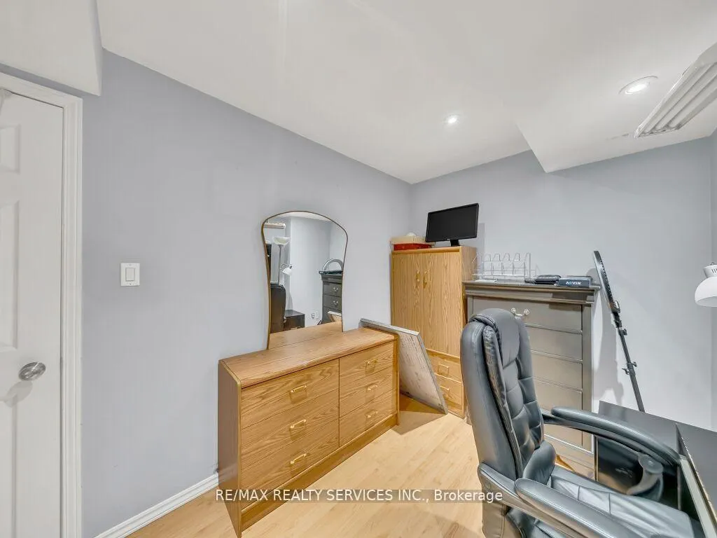 Photo 41 of 13 Mistycreek Crescent, Brampton, Fletcher's Meadow — HOMEH
