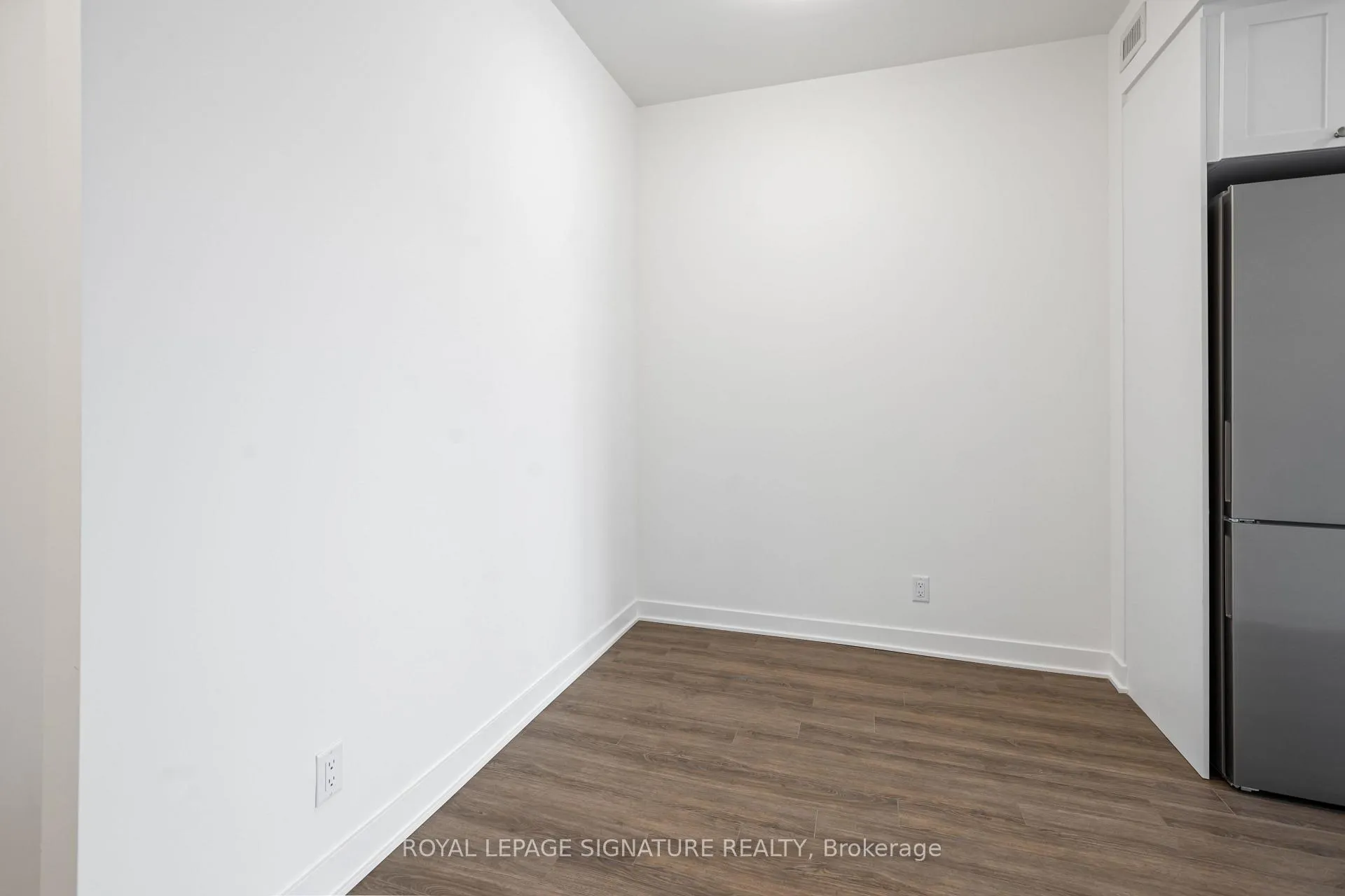 Photo 5 of Unit 524, 51 Clarington Boulevard, Clarington, Bowmanville — HOMEH