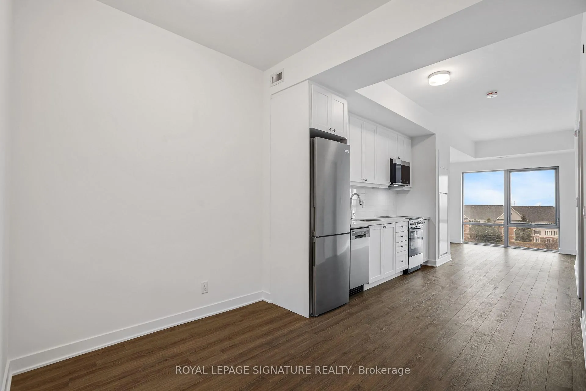 Photo 7 of Unit 524, 51 Clarington Boulevard, Clarington, Bowmanville — HOMEH