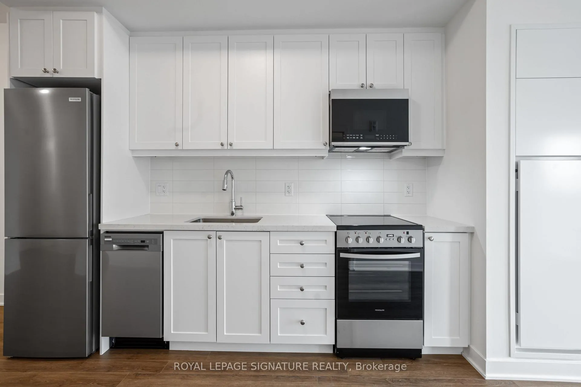 Photo 11 of Unit 524, 51 Clarington Boulevard, Clarington, Bowmanville — HOMEH