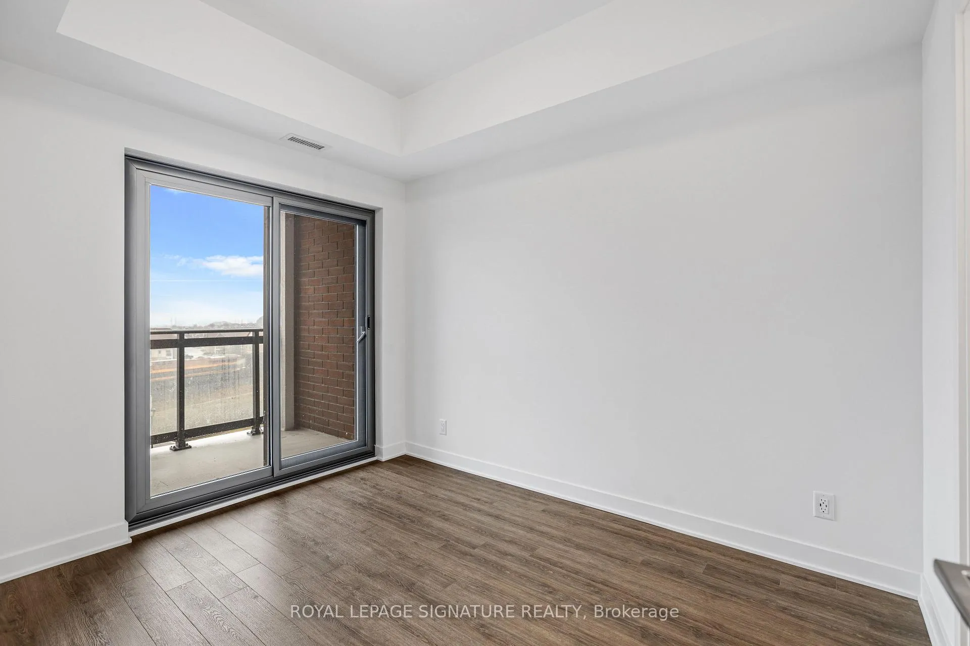 Photo 19 of Unit 524, 51 Clarington Boulevard, Clarington, Bowmanville — HOMEH