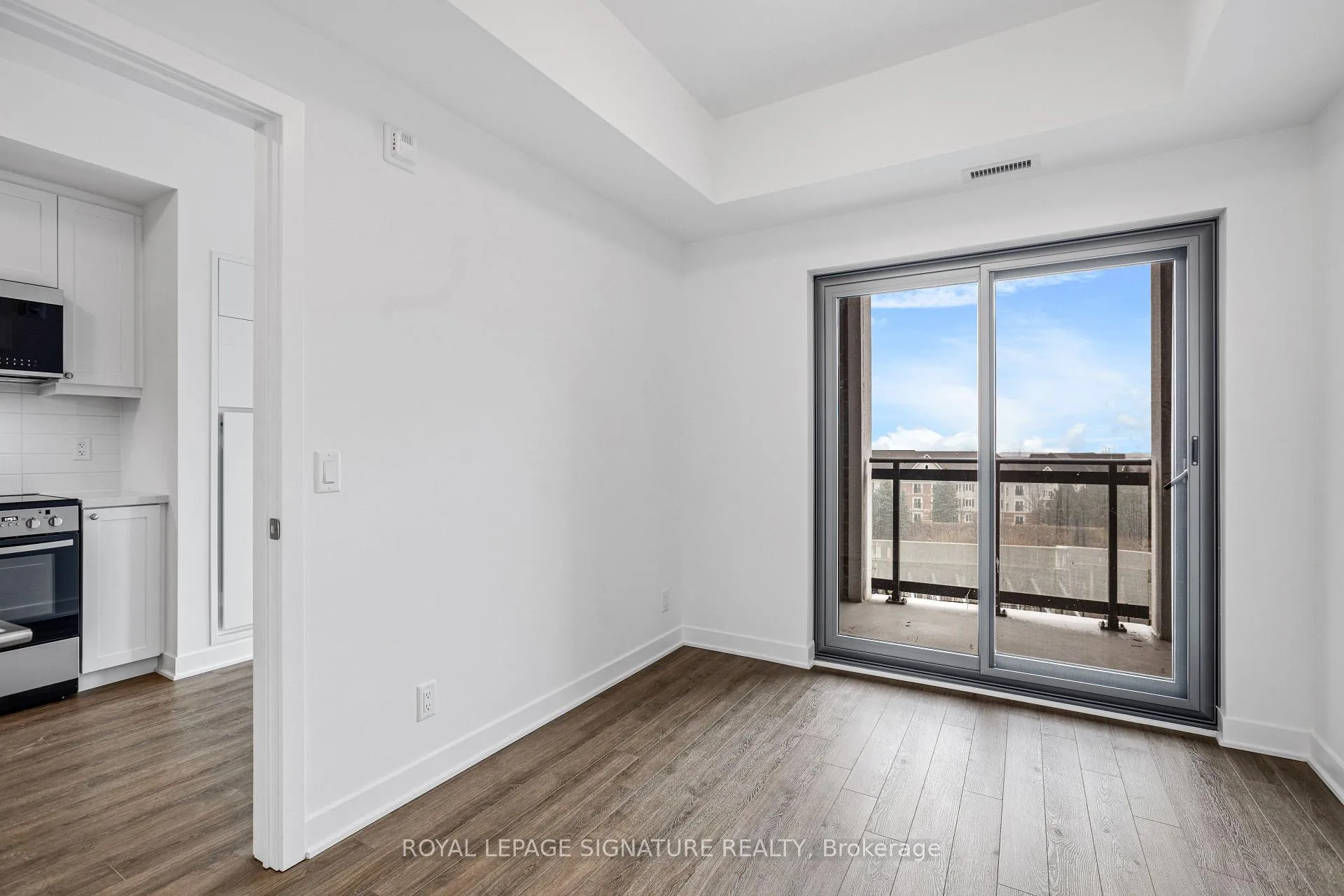 Photo 24 of Unit 524, 51 Clarington Boulevard, Clarington, Bowmanville — HOMEH