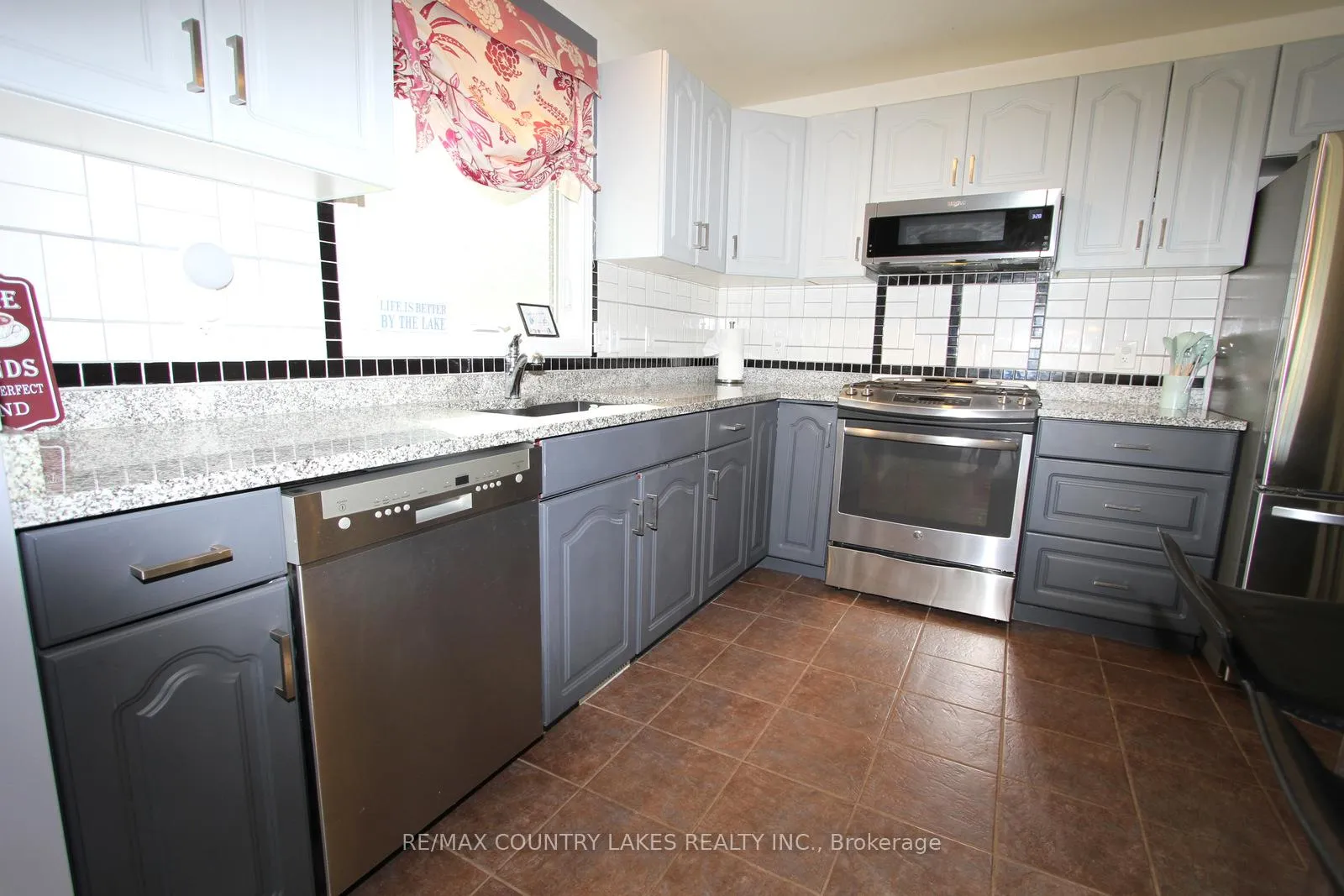 Photo 14 of 53 Cedar Bay Road, Kawartha Lakes, Carden — HOMEH