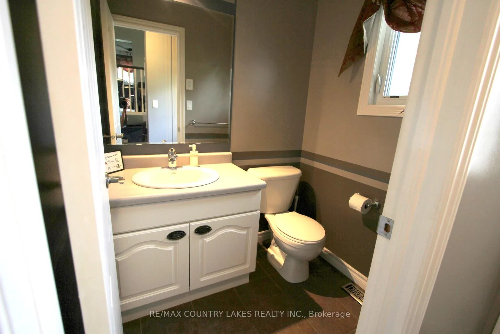 Photo 28 of 53 Cedar Bay Road, Kawartha Lakes, Carden — HOMEH