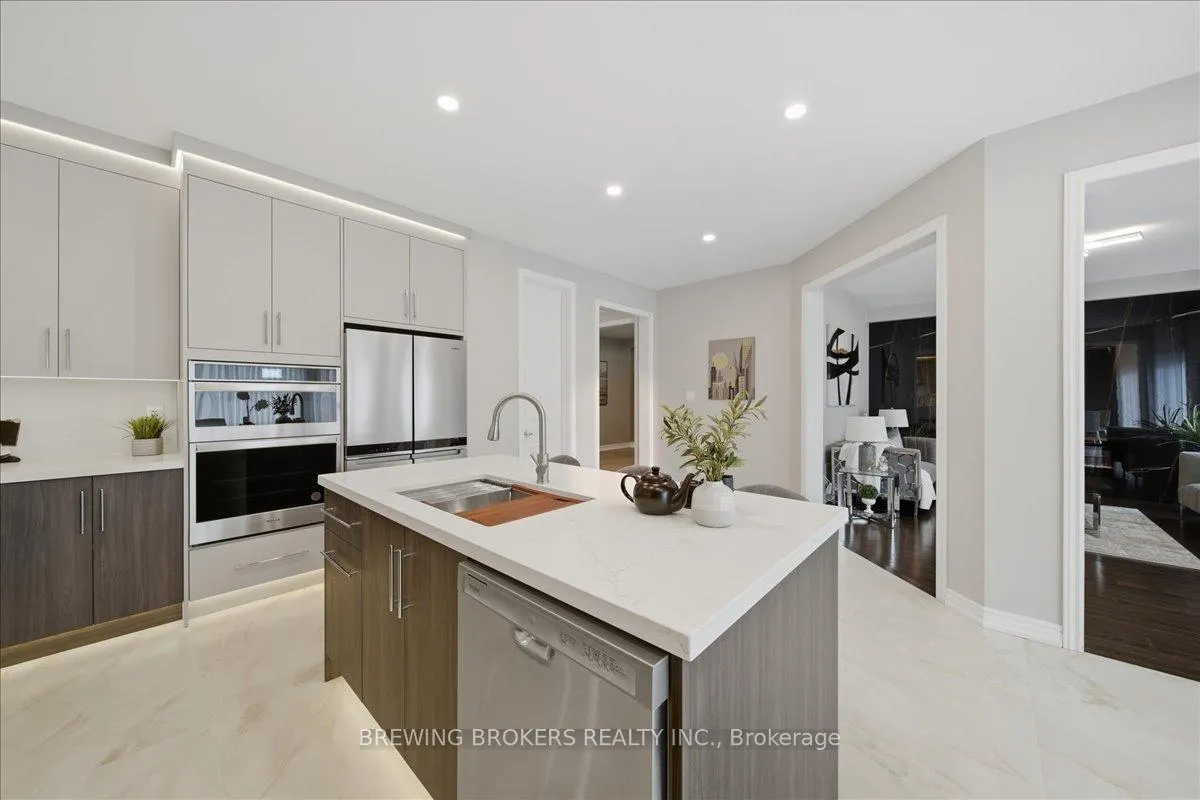 Photo 7 of 977 Larter Street, Innisfil, Alcona — HOMEH