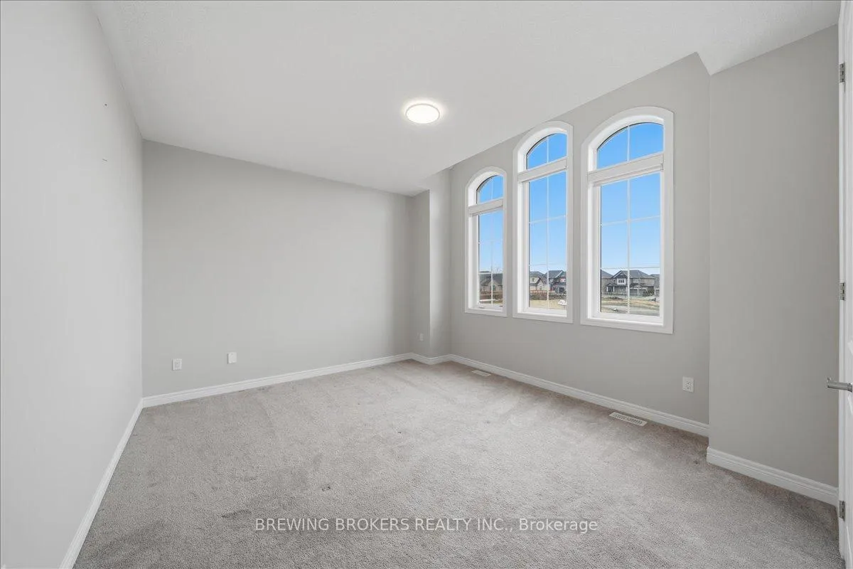 Photo 39 of 977 Larter Street, Innisfil, Alcona — HOMEH