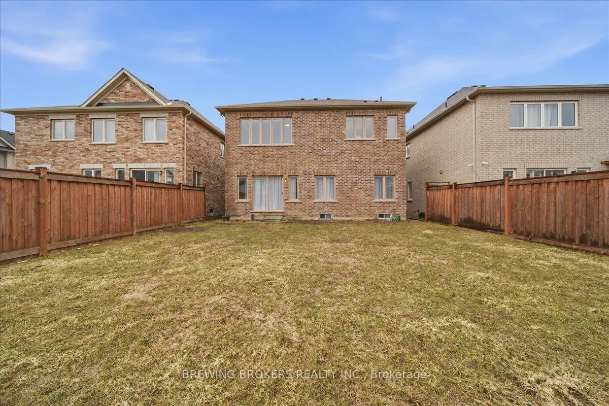 Photo 45 of 977 Larter Street, Innisfil, Alcona — HOMEH