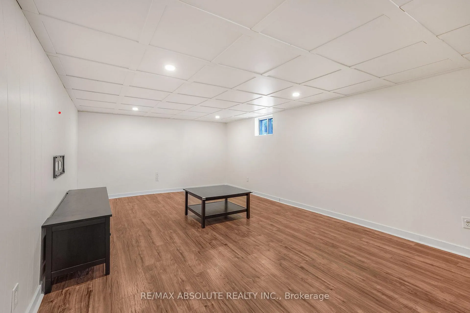 Photo 16 of 731 Borthwick Avenue, Ottawa, Castle Heights/Rideau High — HOMEH