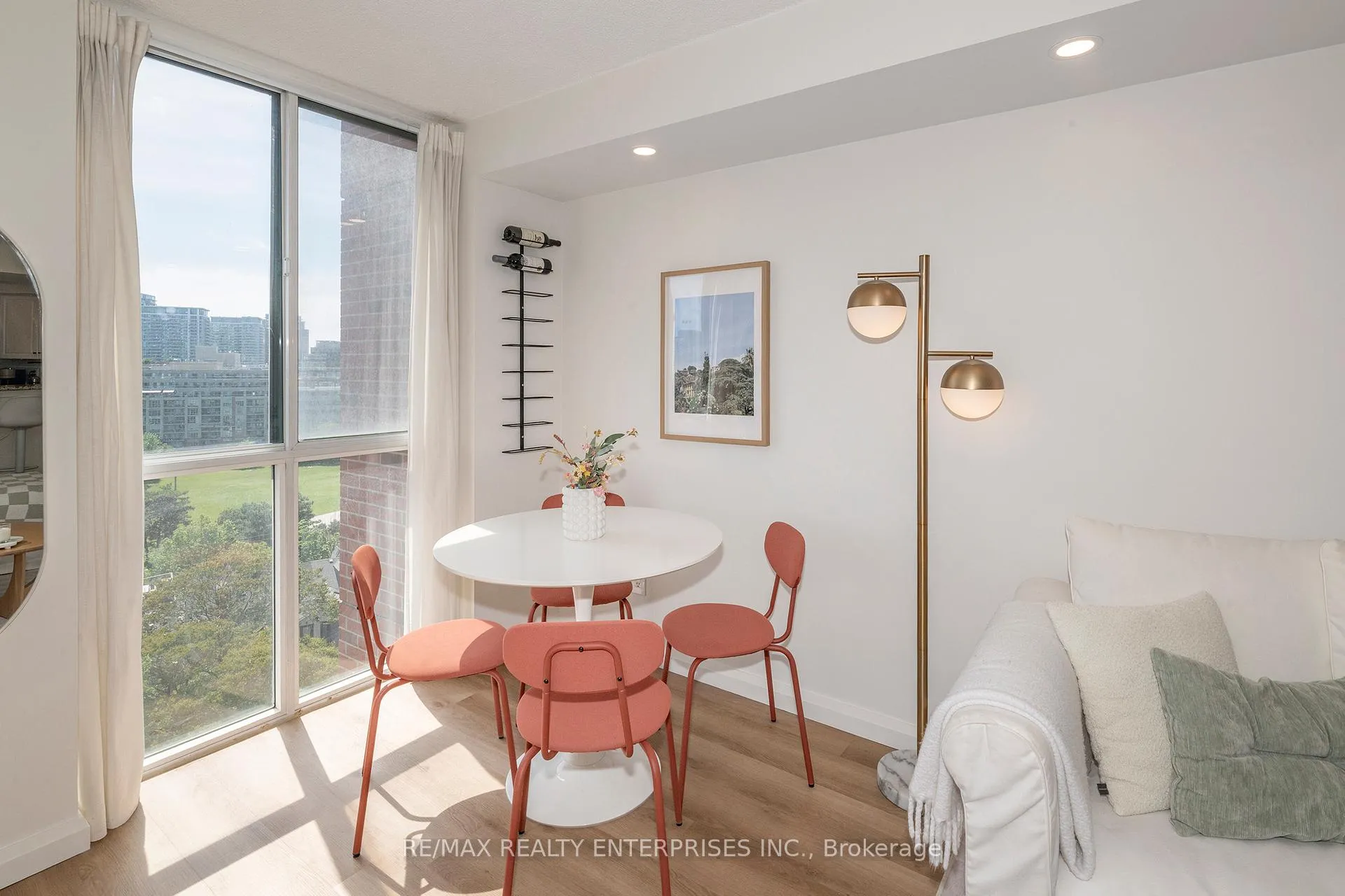 Photo 3 of Unit 1108, 801 King Street W, Toronto, Niagara — HOMEH