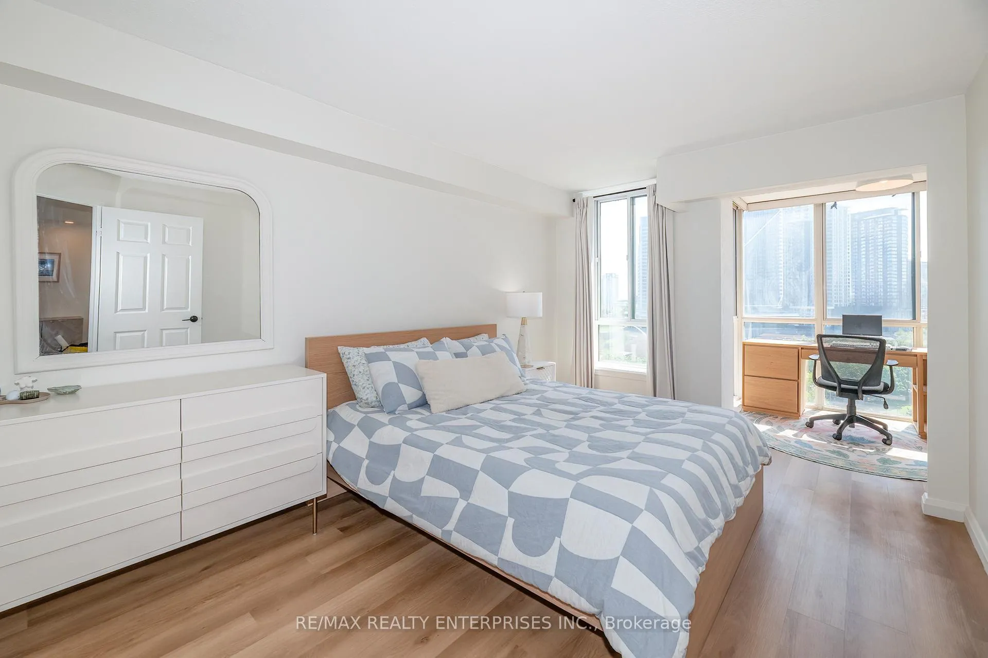 Photo 10 of Unit 1108, 801 King Street W, Toronto, Niagara — HOMEH