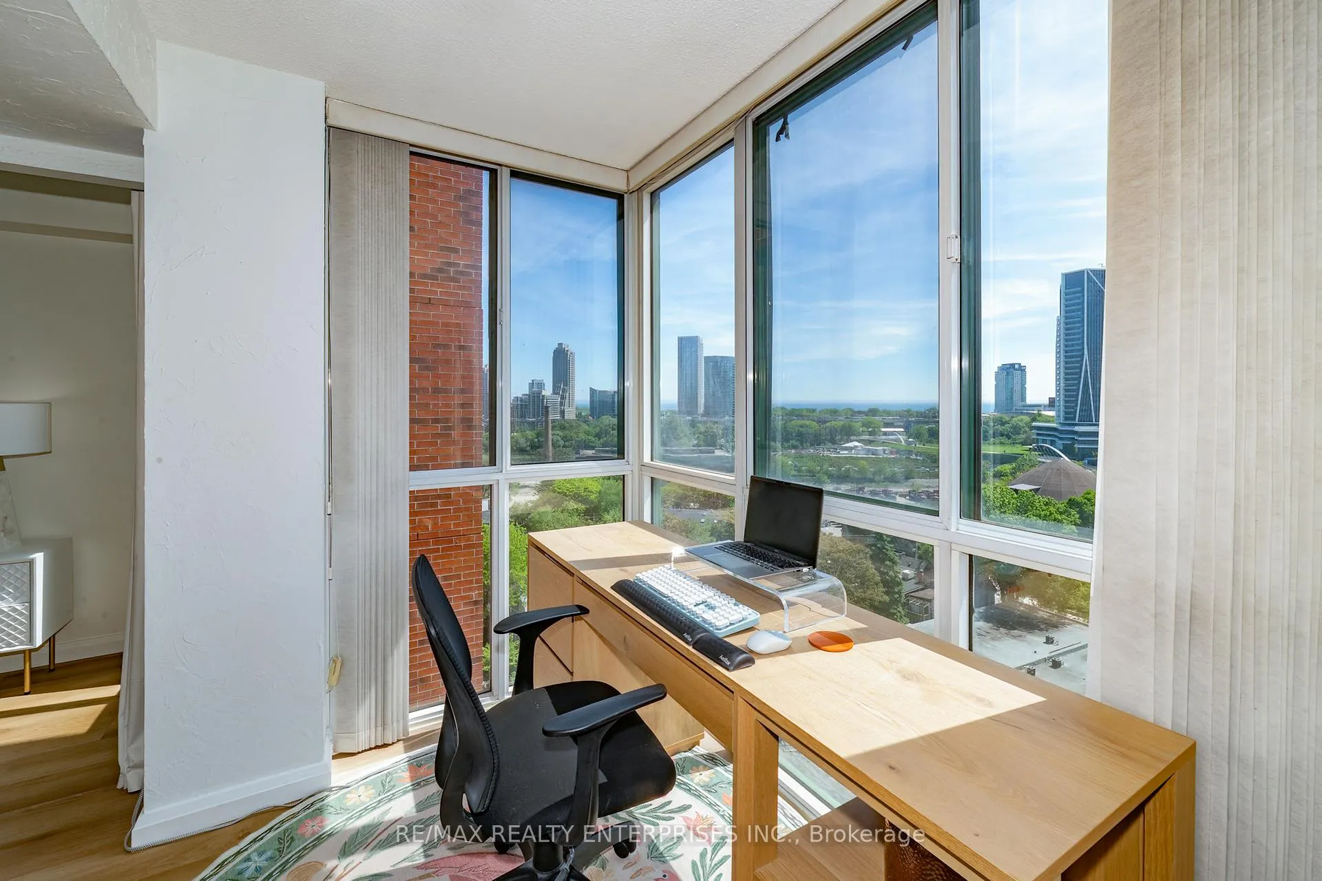 Photo 11 of Unit 1108, 801 King Street W, Toronto, Niagara — HOMEH