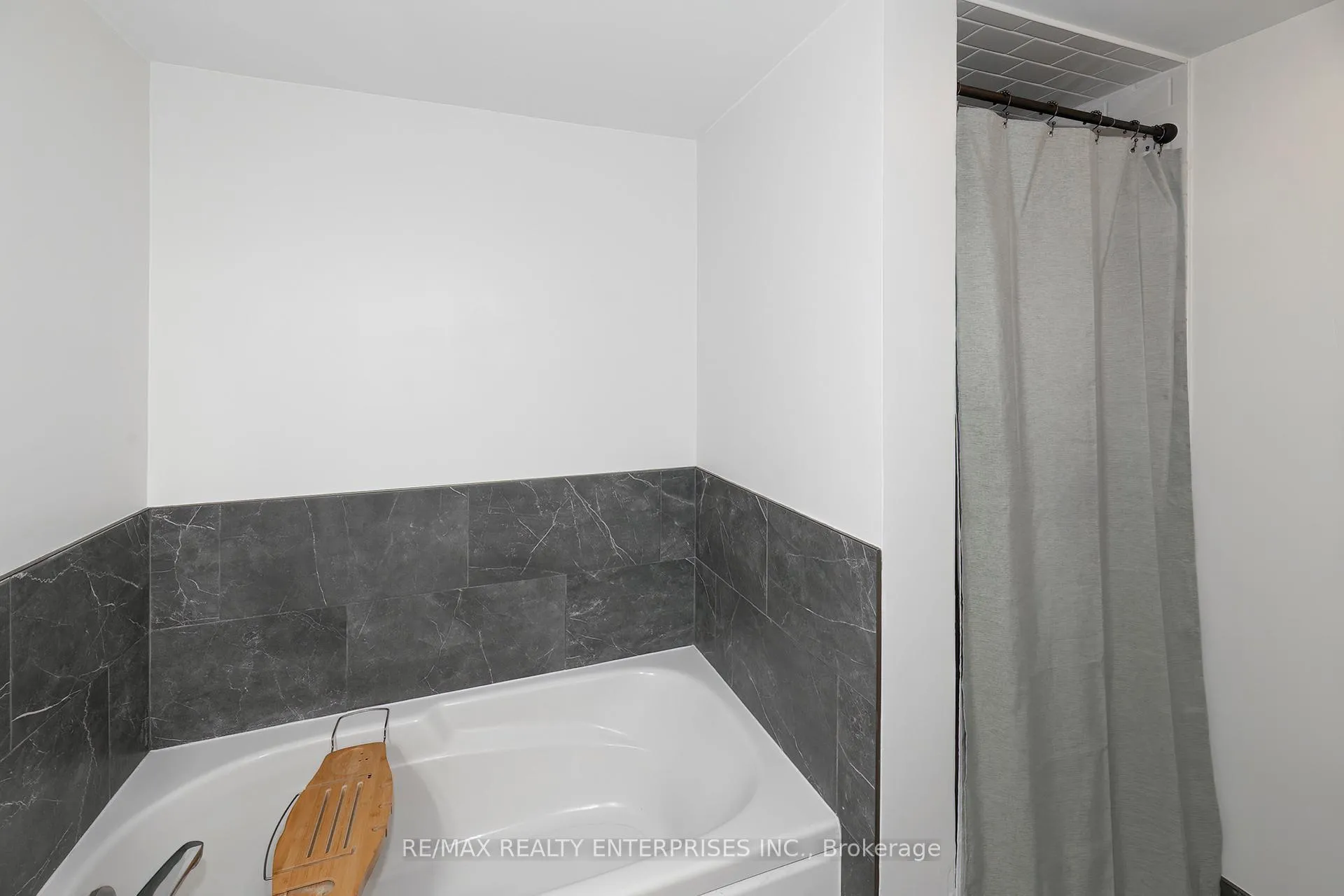 Photo 15 of Unit 1108, 801 King Street W, Toronto, Niagara — HOMEH