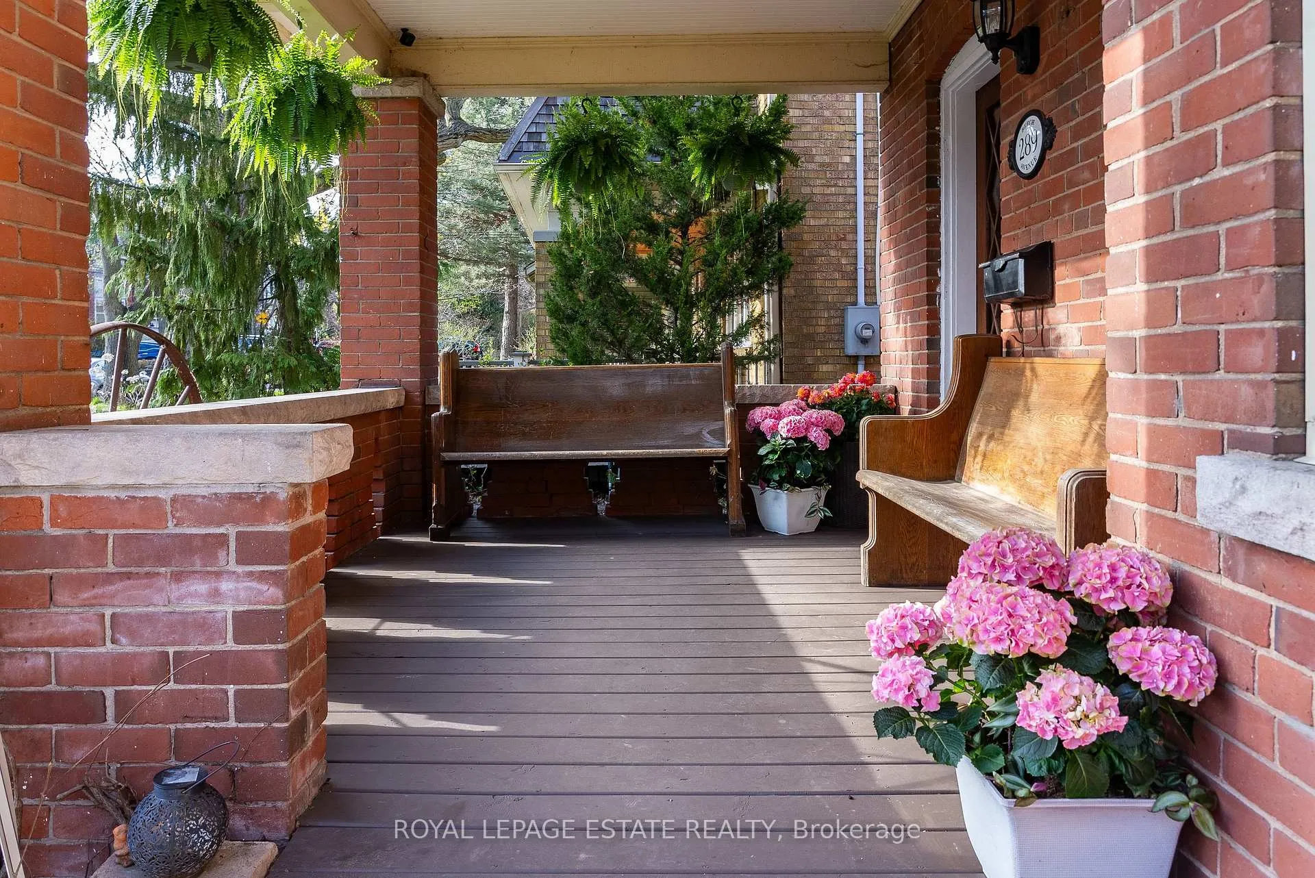 Photo 4 of 289 Beech Avenue, Toronto, The Beaches — HOMEH