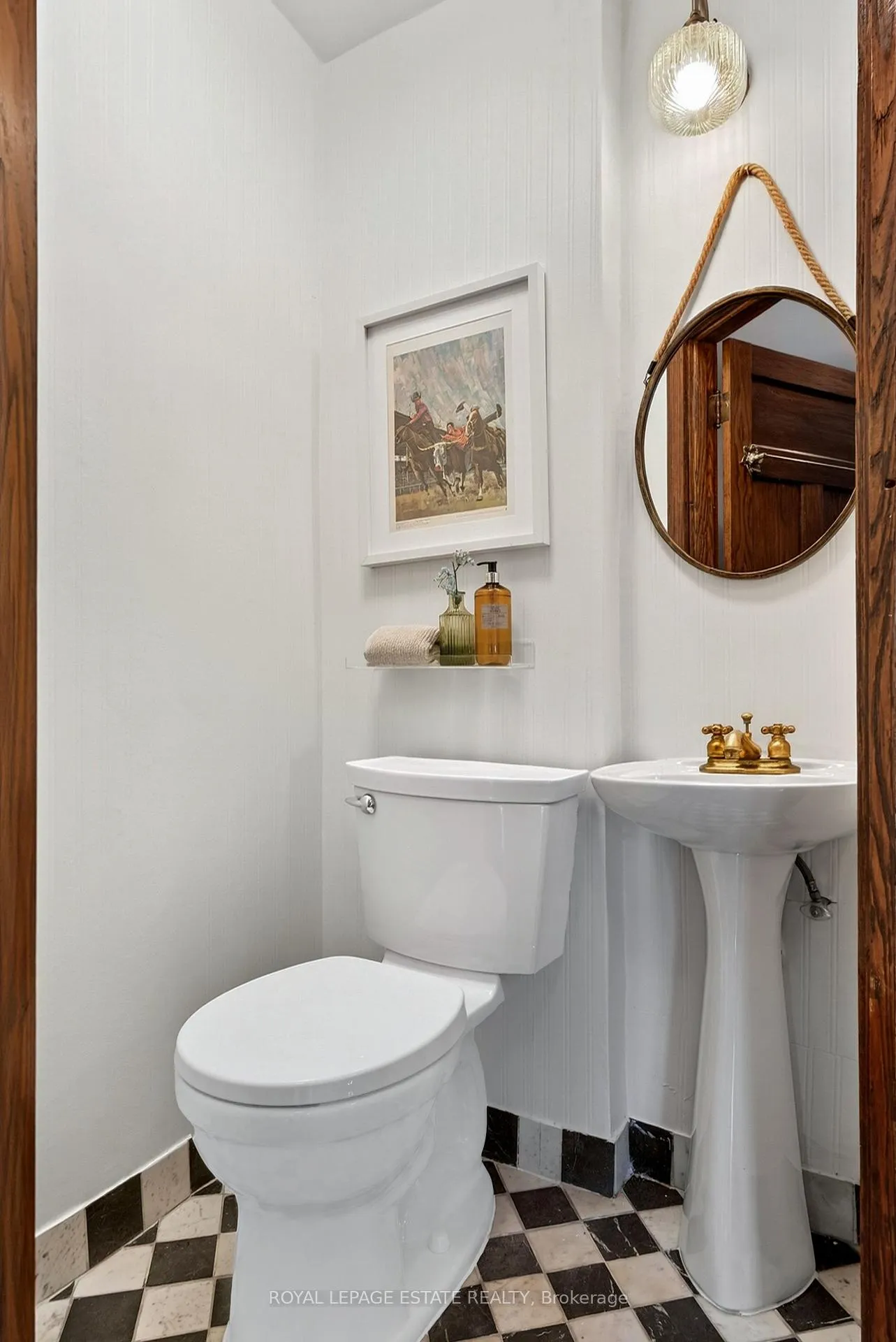 Photo 11 of 289 Beech Avenue, Toronto, The Beaches — HOMEH