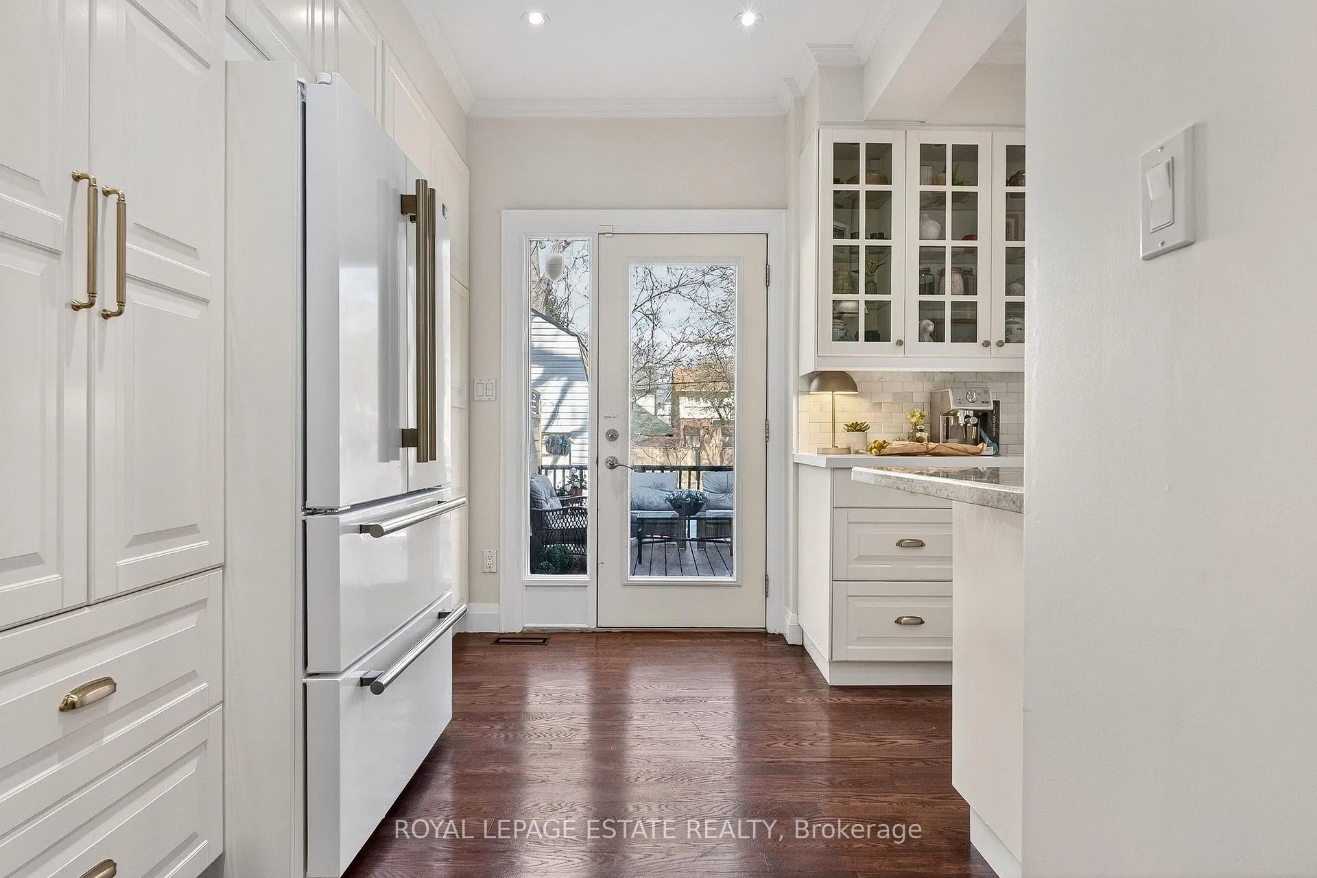 Photo 13 of 289 Beech Avenue, Toronto, The Beaches — HOMEH