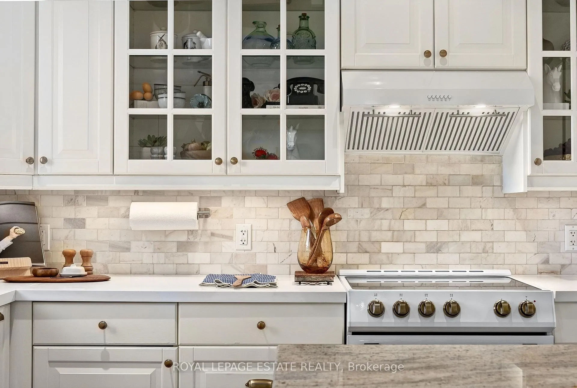 Photo 14 of 289 Beech Avenue, Toronto, The Beaches — HOMEH