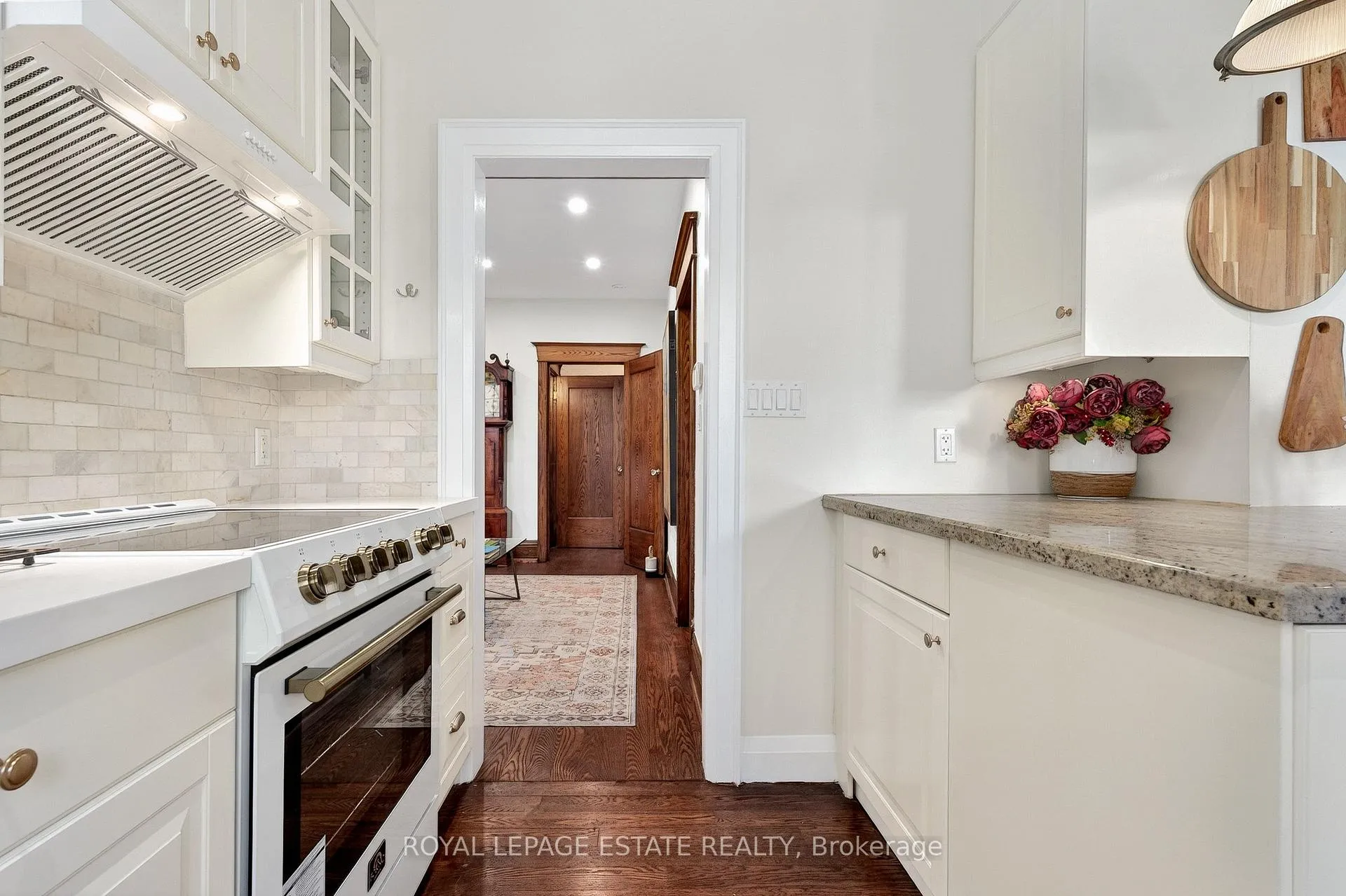 Photo 18 of 289 Beech Avenue, Toronto, The Beaches — HOMEH