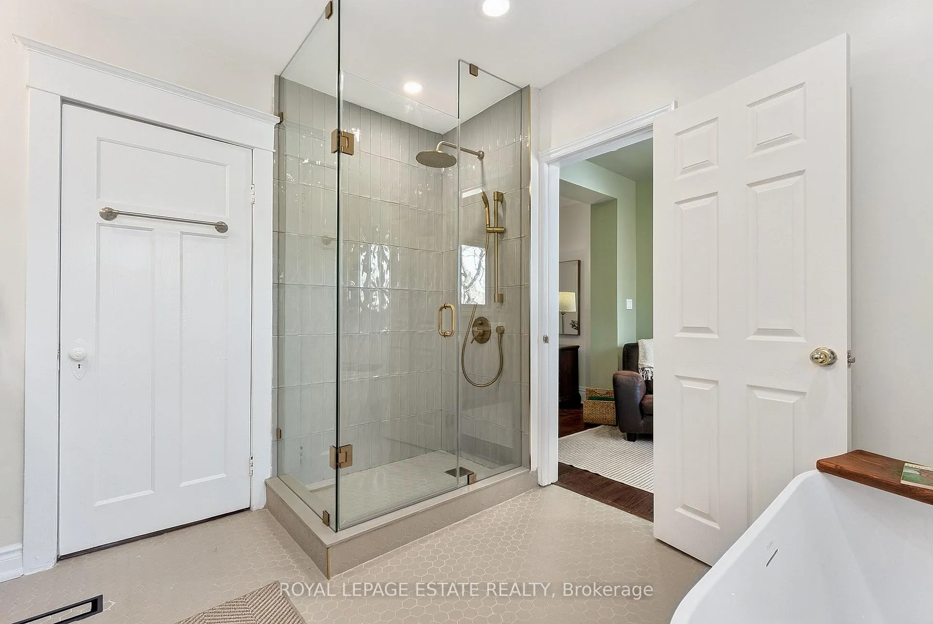 Photo 24 of 289 Beech Avenue, Toronto, The Beaches — HOMEH