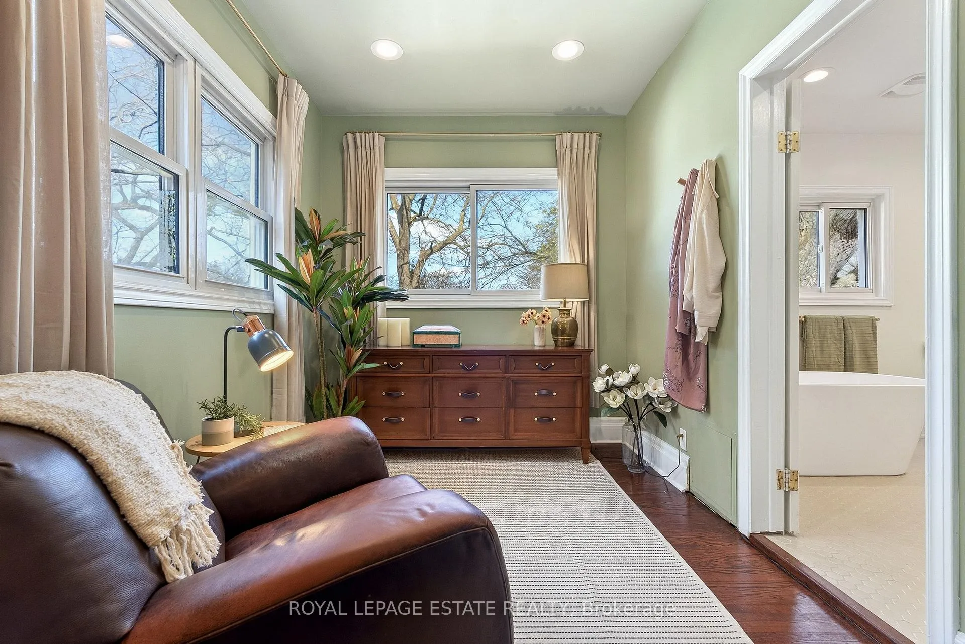 Photo 27 of 289 Beech Avenue, Toronto, The Beaches — HOMEH