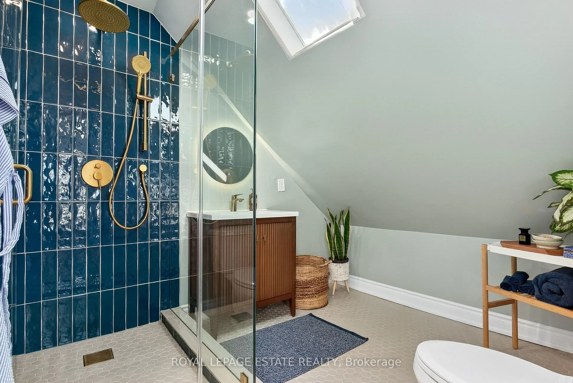 Photo 34 of 289 Beech Avenue, Toronto, The Beaches — HOMEH