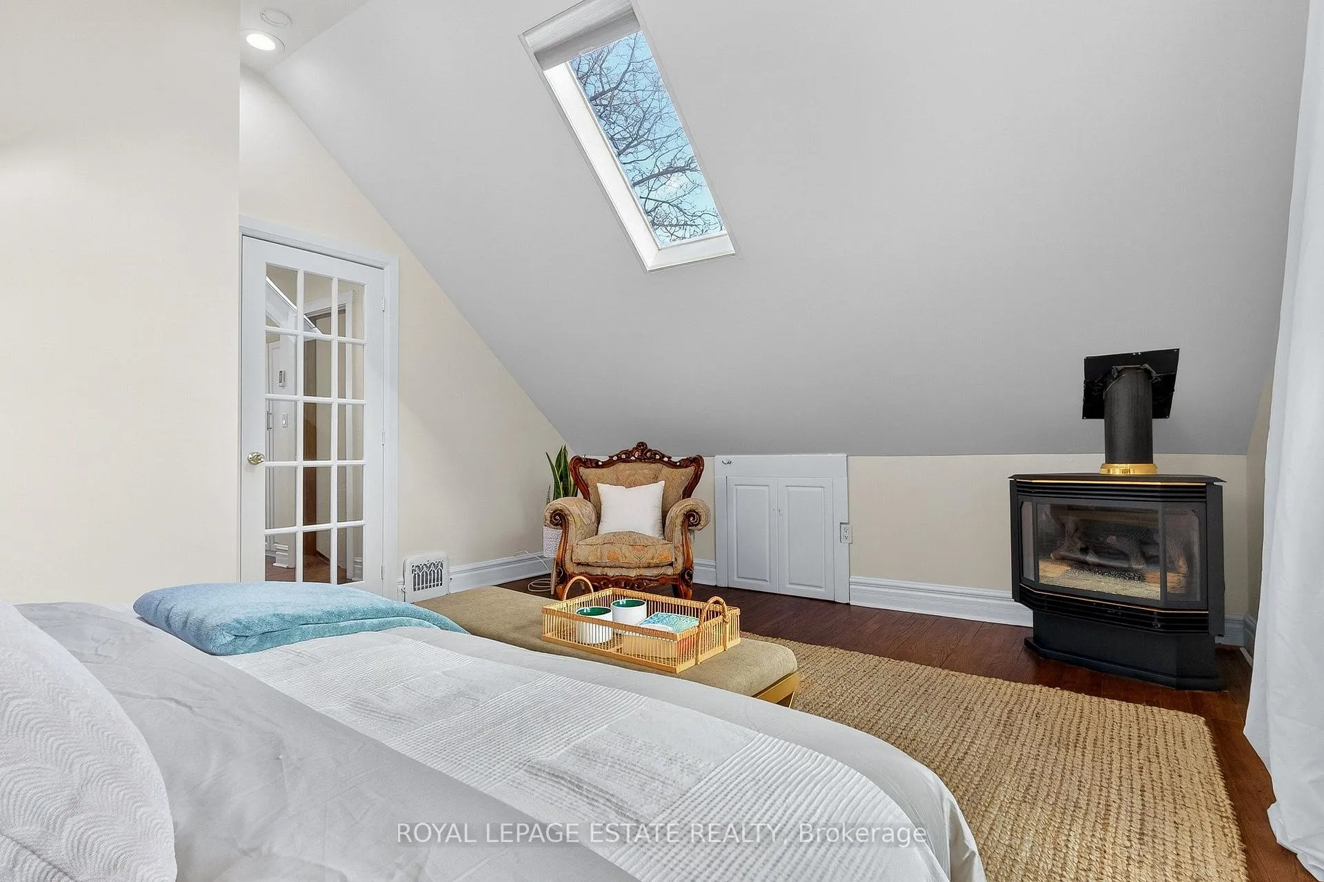 Photo 37 of 289 Beech Avenue, Toronto, The Beaches — HOMEH
