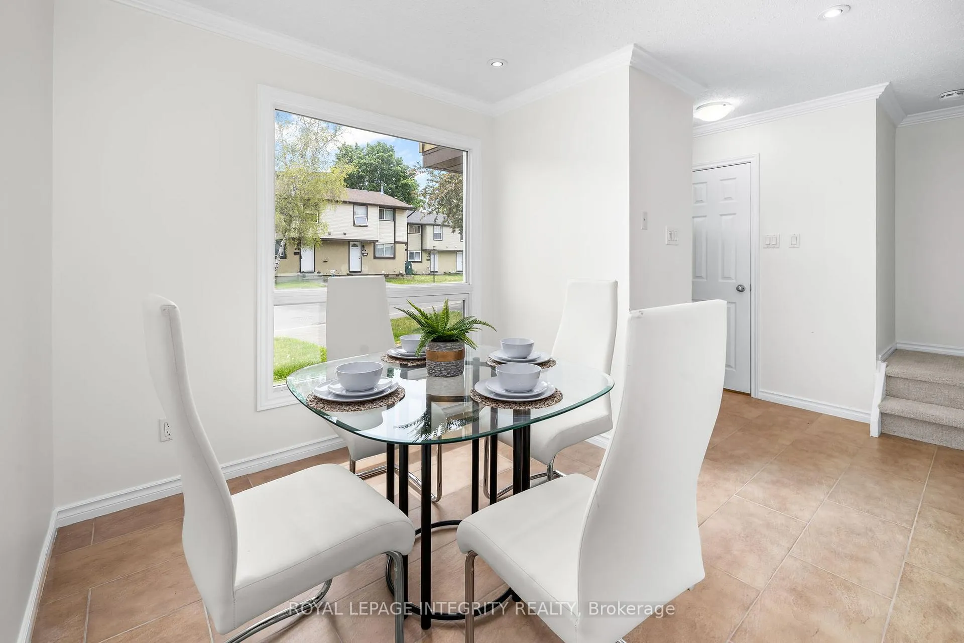Photo 7 of Unit 82, 2570 Southvale Crescent, Ottawa, Sheffield Glen/Industrial Park — HOMEH