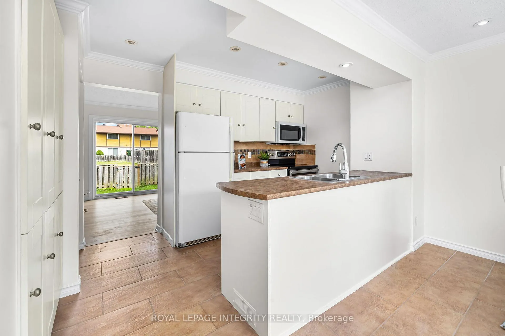 Photo 10 of Unit 82, 2570 Southvale Crescent, Ottawa, Sheffield Glen/Industrial Park — HOMEH