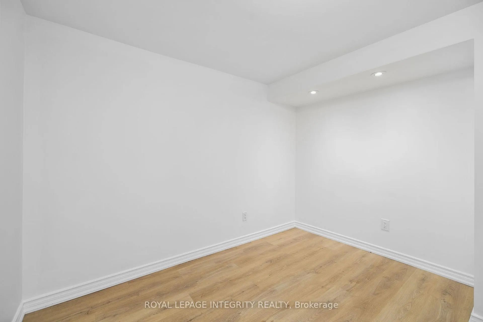 Photo 31 of Unit 82, 2570 Southvale Crescent, Ottawa, Sheffield Glen/Industrial Park — HOMEH