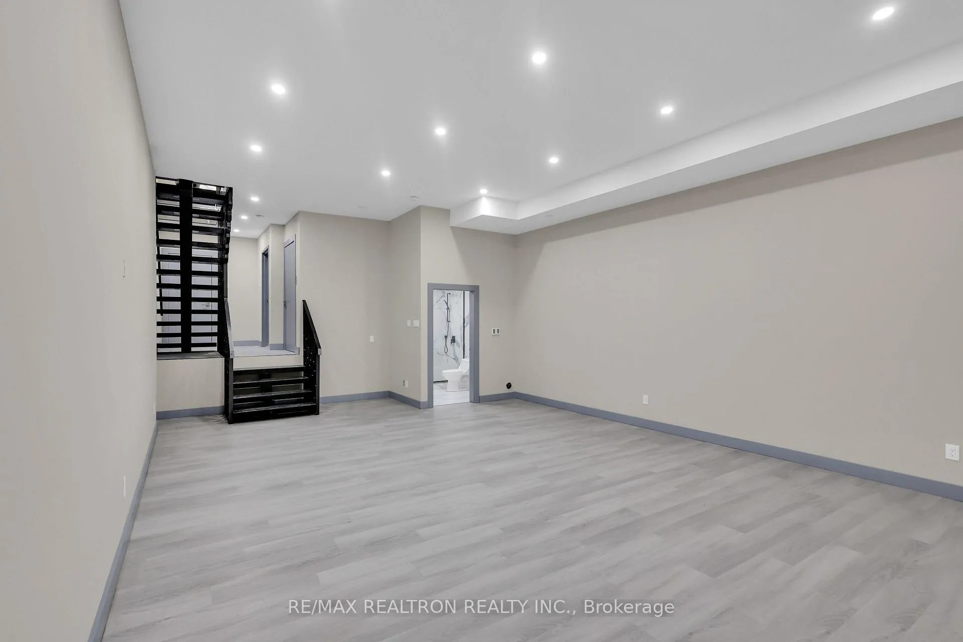 Photo 19 of 71 Ardmore Road, Toronto, Forest Hill South — HOMEH