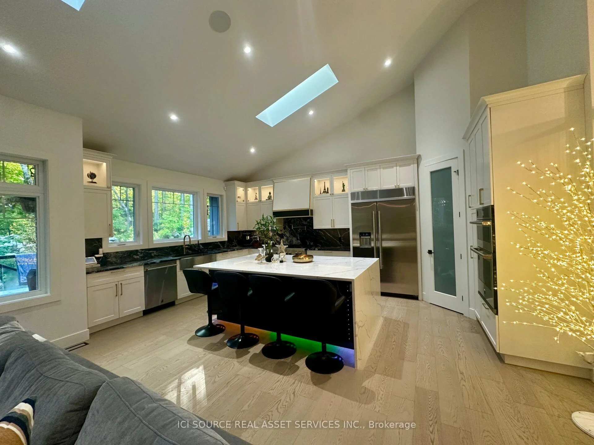 Photo 49 of 13 Timberrun Court, Hamilton, Rural Flamborough — HOMEH
