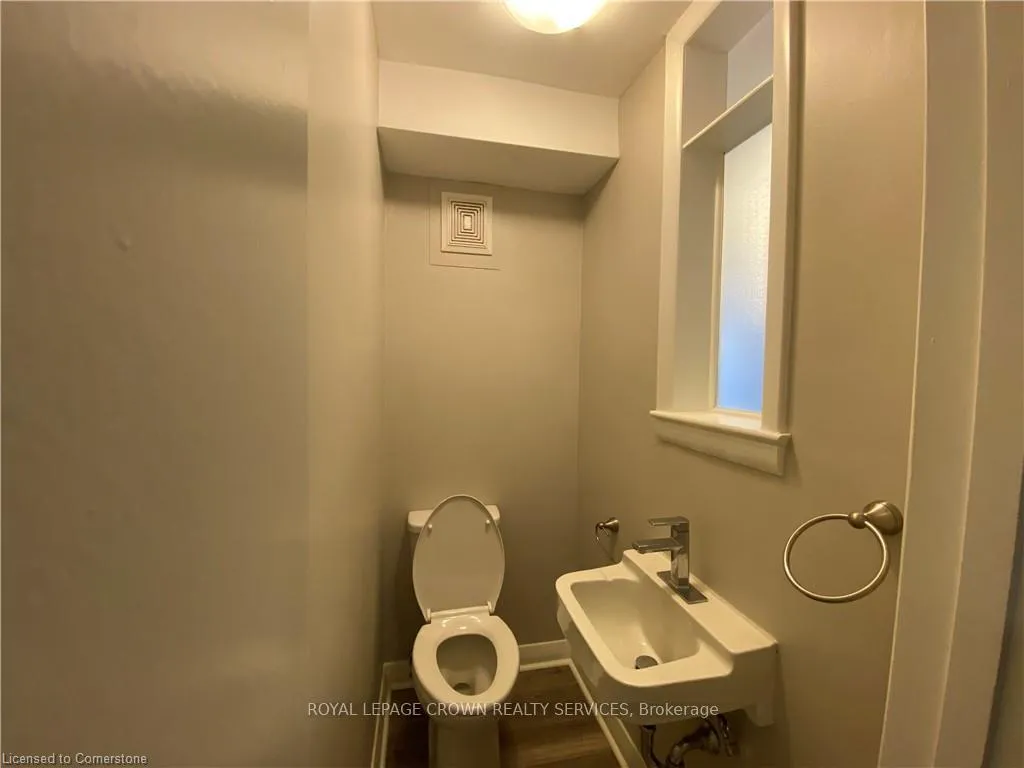 Photo 8 of Unit 2, 34 Burn Place, Kitchener, Cherry Hill — HOMEH